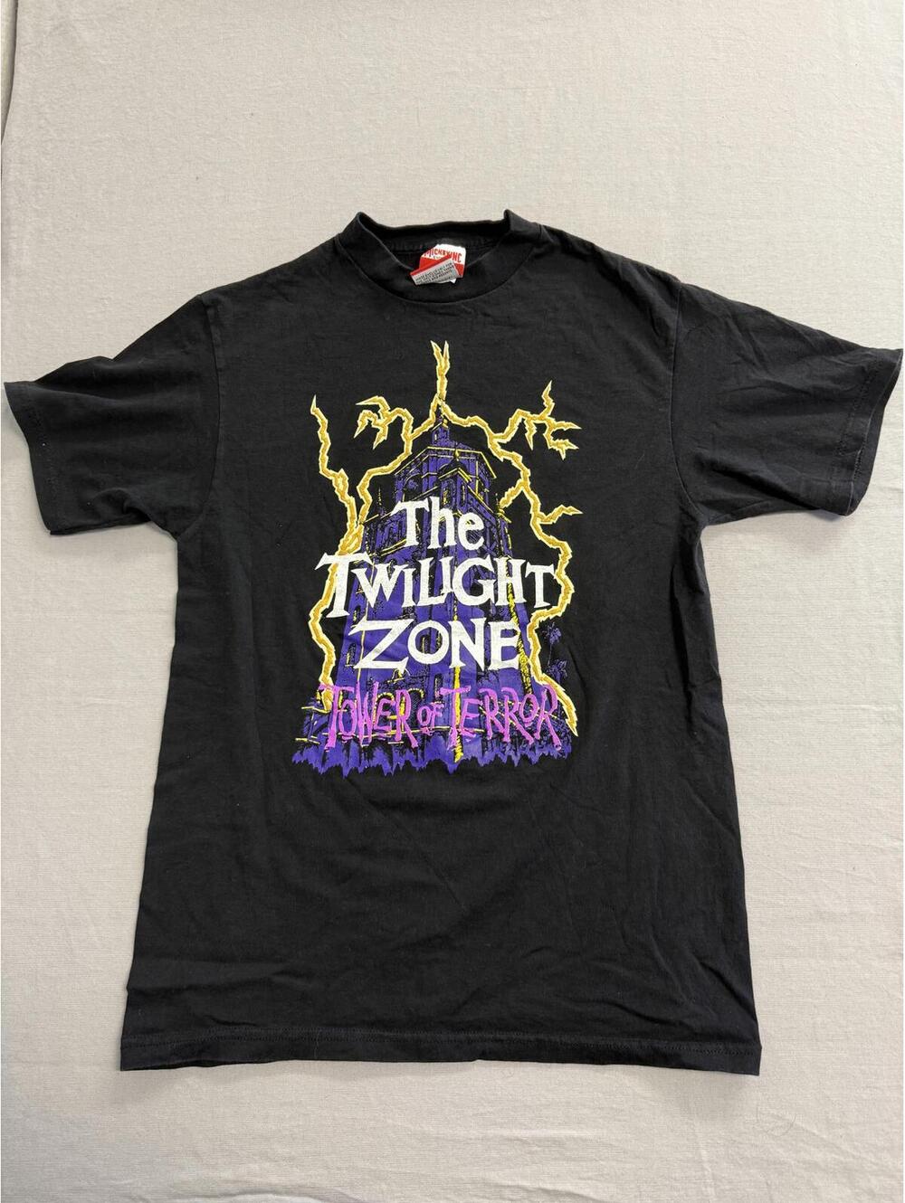 Vintage Disney Tower of Terror T-shirt You Can't Check Out M
